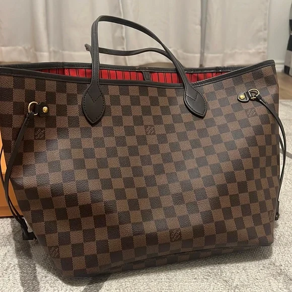 Louis Vuitton Neverfull MM - Picture 1 of 14